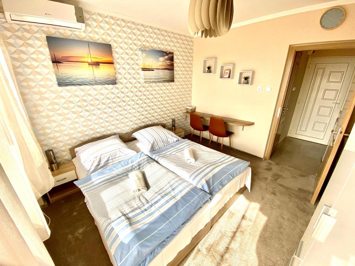 Aqua Blue Apartmanok - Шиофок Экстерьер фото