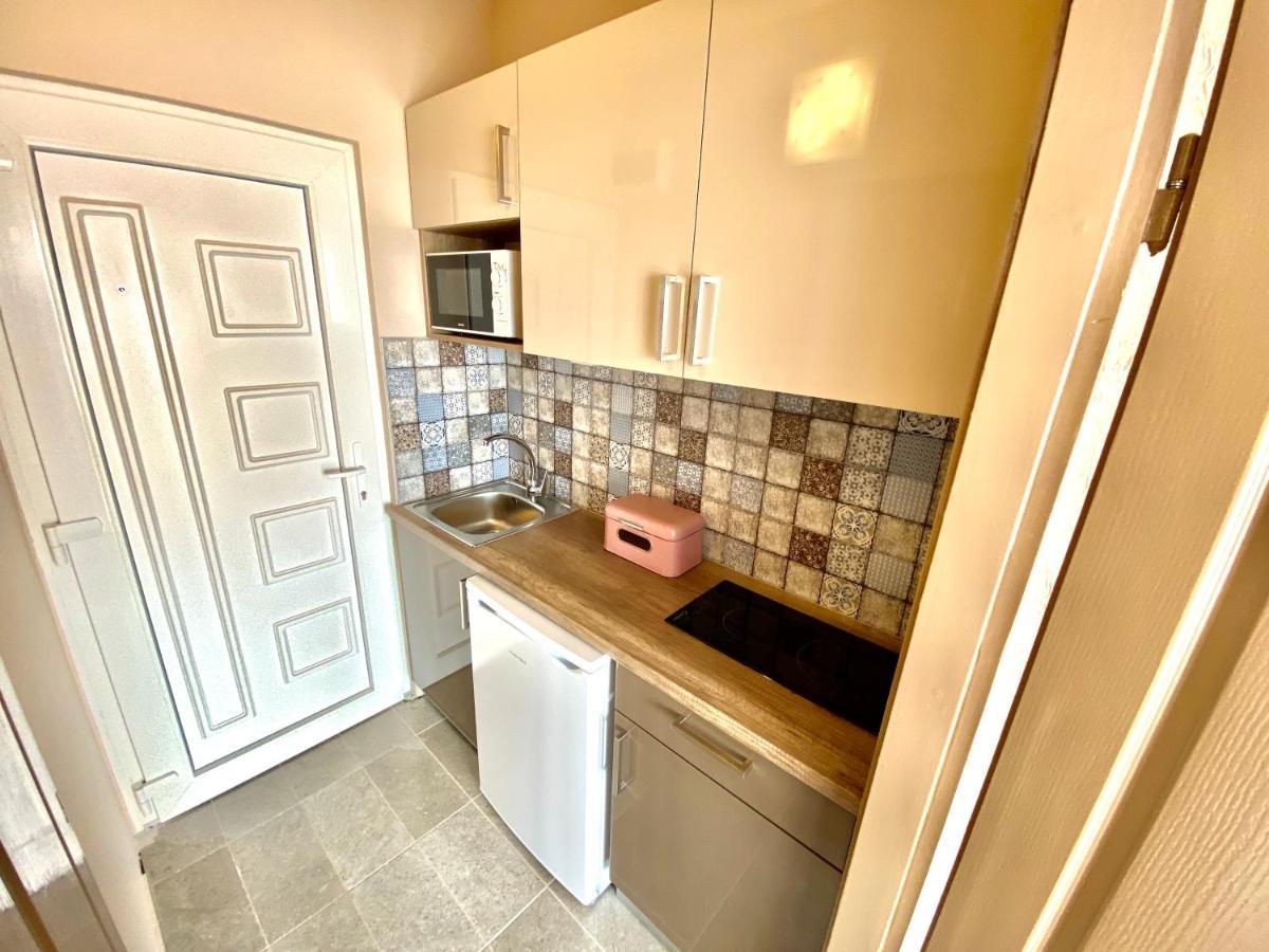 Aqua Blue Apartmanok - Шиофок Экстерьер фото