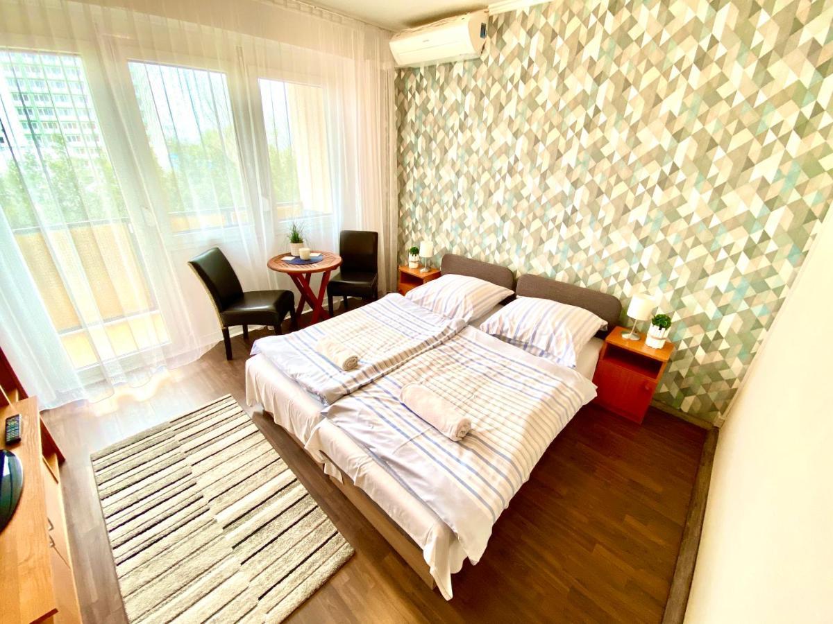 Aqua Blue Apartmanok - Шиофок Экстерьер фото