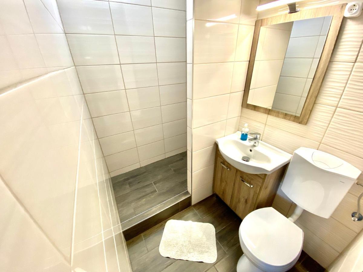 Aqua Blue Apartmanok - Шиофок Экстерьер фото