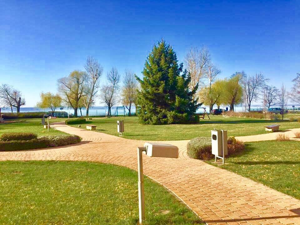 Aqua Blue Apartmanok - Шиофок Экстерьер фото